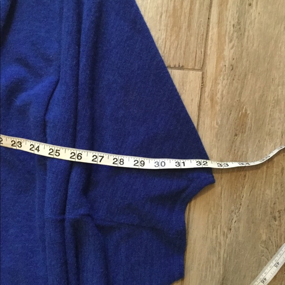 Travel Elements cardigan, Blue, Size Large - Picture 4 of 5